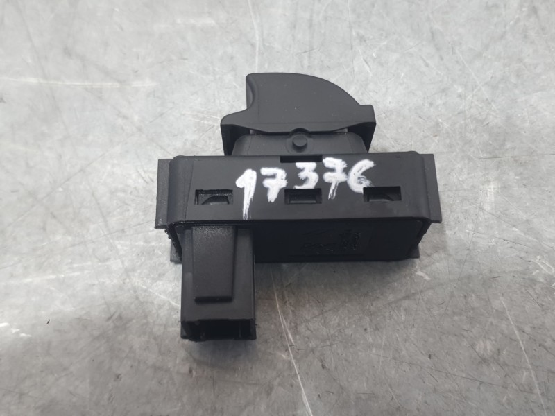 Recambio de mando elevalunas trasero derecho para peugeot 5008 (0u_, 0e_) 1.6 bluehdi 120 referencia OEM IAM 96662297ZD  