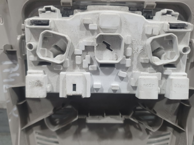Recambio de luz interior para citroën c5 aircross (ac_, aj_, ar_, a4_) 1.5 bluehdi 130 (acyhzj, acyhzr) referencia OEM IAM 98145