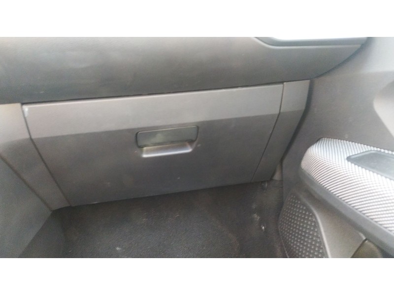 Recambio de guantera para dacia sandero iii 1.0 tce 90 referencia OEM IAM 682523993R  