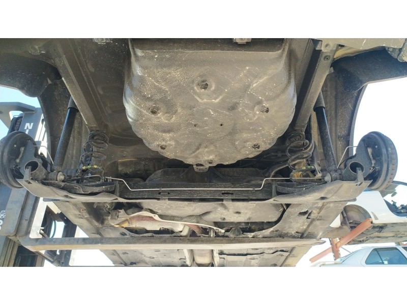 Recambio de puente trasero para dacia sandero iii 1.0 tce 90 referencia OEM IAM 555012504R TAMBOR C/ABS Y 4 TORNILLOS 