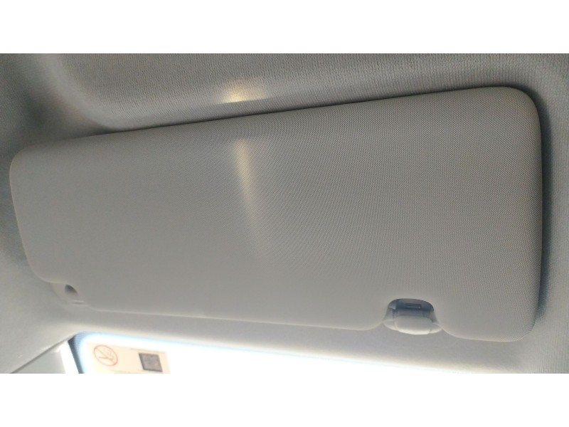 Recambio de parasol izquierdo para dacia sandero iii 1.0 tce 90 referencia OEM IAM 964011680R  