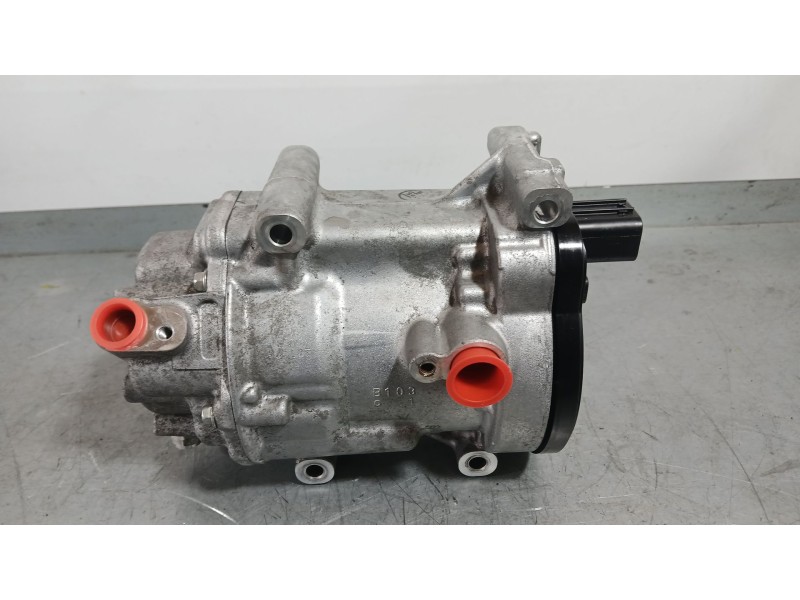 Recambio de compresor aire acondicionado para toyota yaris (_p21_, _pa1_, _ph1_) 1.5 hybrid (mxph11) referencia OEM IAM 88370K00