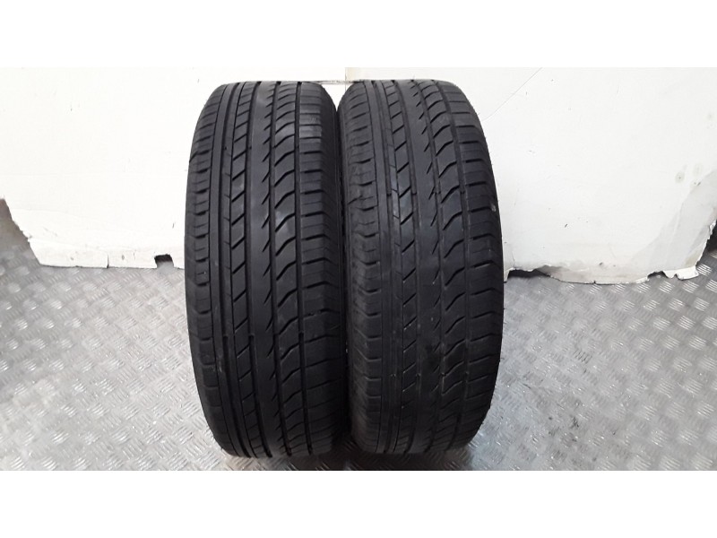 Recambio de neumatico pareja para neumaticos reutilizados - referencia OEM IAM 215601695H LANVIGATOR 215/60/16/95H