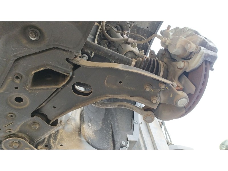 Recambio de brazo suspension inferior delantero izquierdo para kg mobility korando (c300) 1.5 referencia OEM IAM 4451039100  