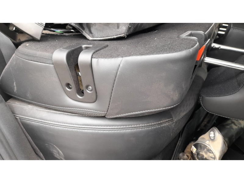 Recambio de asientos traseros para kg mobility korando (c300) 1.5 referencia OEM IAM   