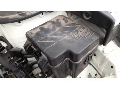 Recambio de caja reles / fusibles para kg mobility korando (c300) 1.5 referencia OEM IAM 8238037040  
