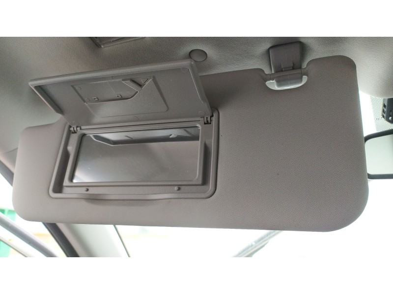 Recambio de parasol izquierdo para kg mobility korando (c300) 1.5 referencia OEM IAM 7611037100EBG  