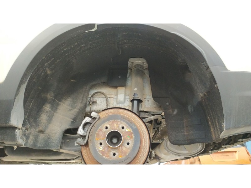 Recambio de plastico pase rueda tras. izq. para kg mobility korando (c300) 1.5 referencia OEM IAM 7973637000  