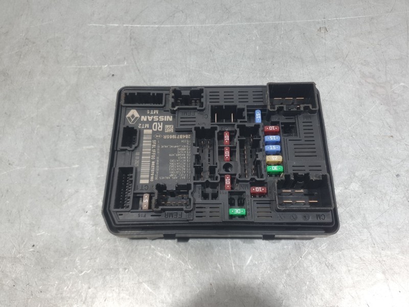 Recambio de caja reles / fusibles para dacia sandero iii 1.0 tce 90 referencia OEM IAM 284B719655  