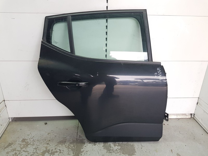 Recambio de puerta trasera derecha para dacia sandero iii 1.0 tce 90 referencia OEM IAM 821002247R  