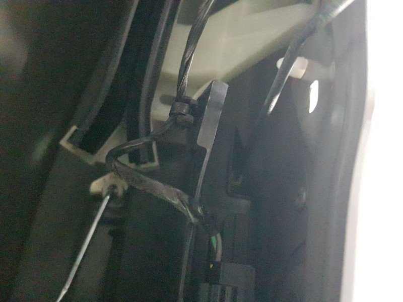 Recambio de cerradura puerta delantera izquierda para dacia sandero iii 1.0 tce 90 referencia OEM IAM 805035308R  