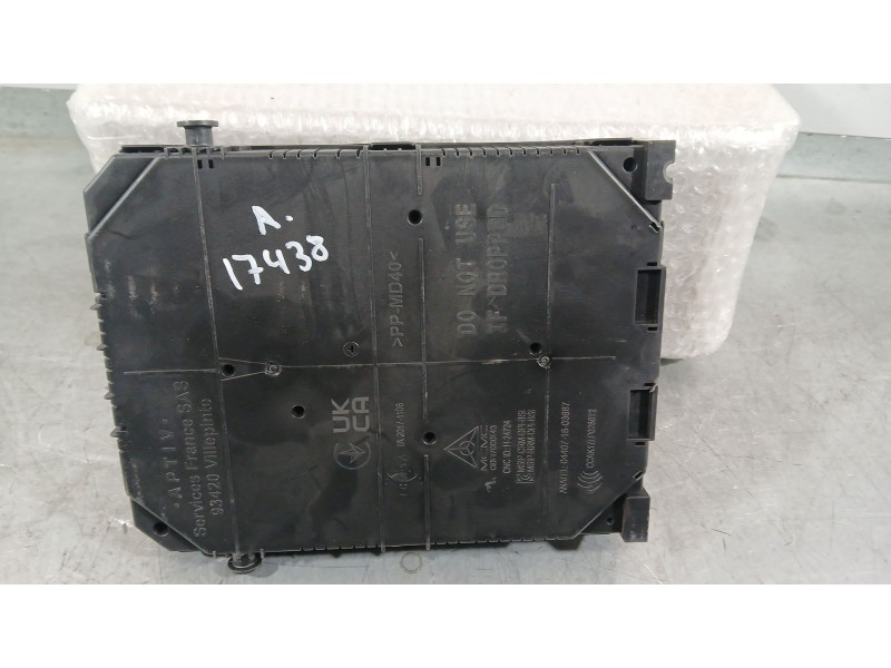 Recambio de caja reles / fusibles para peugeot 2008 ii (ud_, us_, uy_, uj_, ur_, uc_) 1.2 puretech 100 referencia OEM IAM 985566