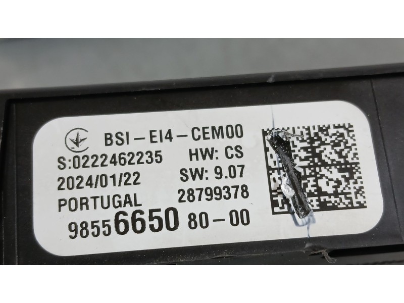 Recambio de caja reles / fusibles para peugeot 2008 ii (ud_, us_, uy_, uj_, ur_, uc_) 1.2 puretech 100 referencia OEM IAM 985566