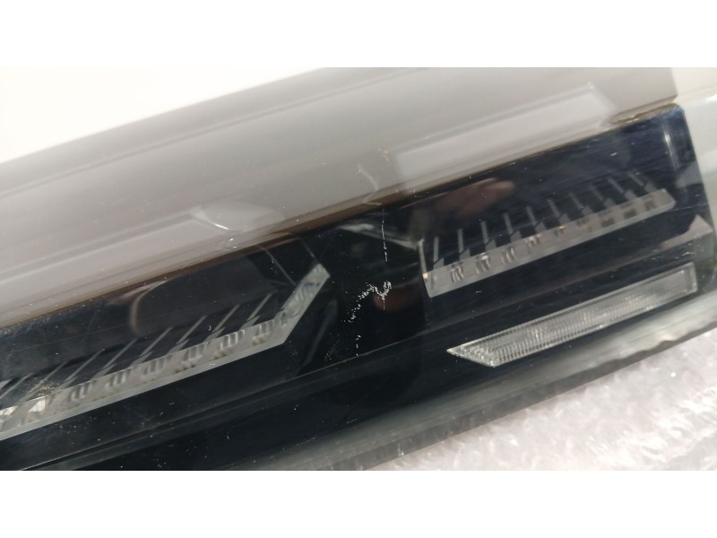 Recambio de piloto trasero derecho interior para peugeot 2008 ii (ud_, us_, uy_, uj_, ur_, uc_) 1.2 puretech 100 referencia OEM 