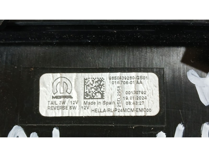 Recambio de piloto trasero izquierdo interior para peugeot 2008 ii (ud_, us_, uy_, uj_, ur_, uc_) 1.2 puretech 100 referencia OE