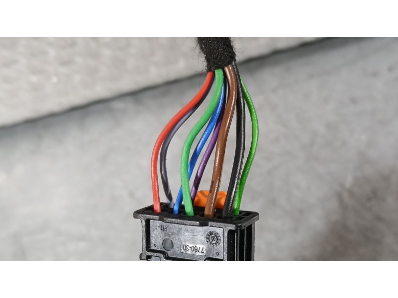 Recambio de retrovisor izquierdo para peugeot 2008 ii (ud_, us_, uy_, uj_, ur_, uc_) 1.2 puretech 100 referencia OEM IAM 9853703