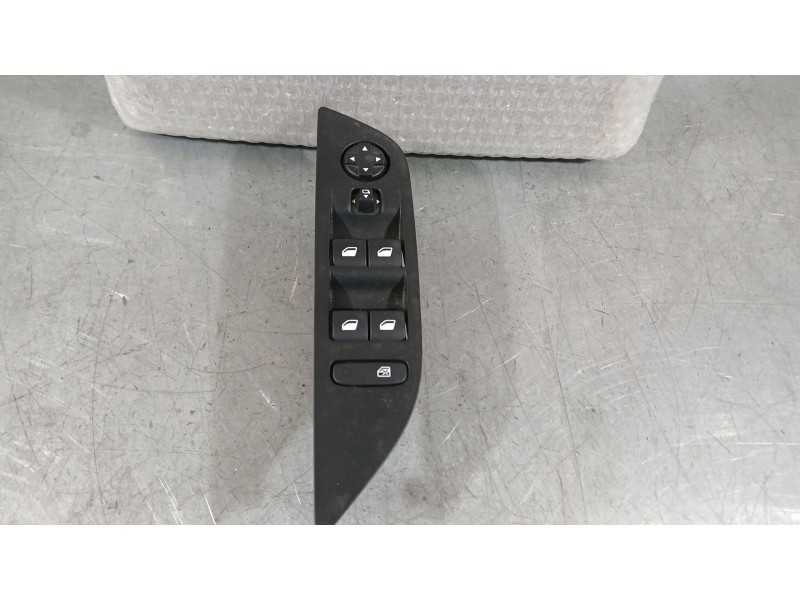 Recambio de mando elevalunas delantero izquierdo para peugeot 2008 ii (ud_, us_, uy_, uj_, ur_, uc_) 1.2 puretech 100 referencia