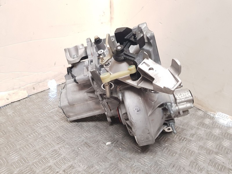 Recambio de caja cambios para opel corsa f (p2jo) 1.2 (68) referencia OEM IAM 20V256 1636249880 1362862