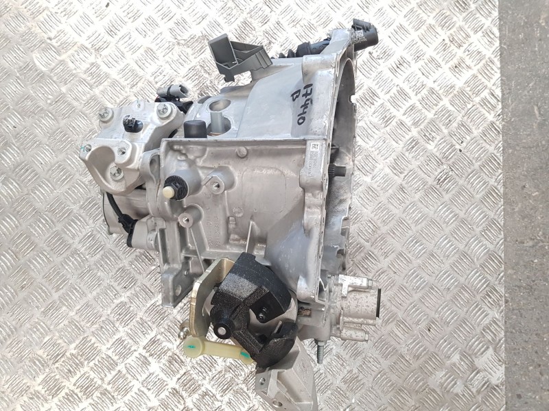 Recambio de caja cambios para opel corsa f (p2jo) 1.2 (68) referencia OEM IAM 20V256 1636249880 1362862