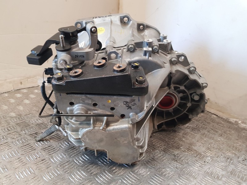 Recambio de caja cambios para kg mobility korando (c300) 1.5 referencia OEM IAM 3610037000 3102035320 