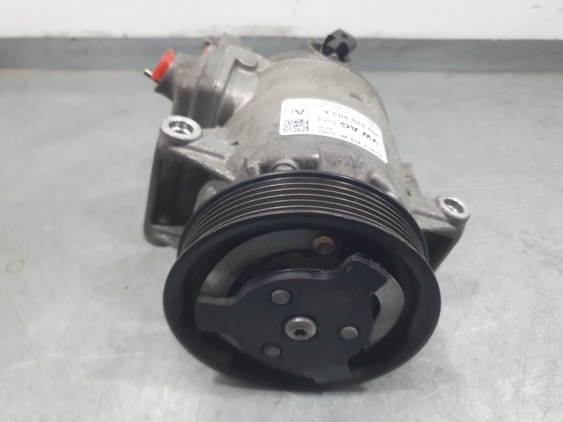 Recambio de compresor aire acondicionado para volkswagen polo v (6r1, 6c1) 1.6 tdi referencia OEM IAM 5N0820803A 01140562 DELPHI