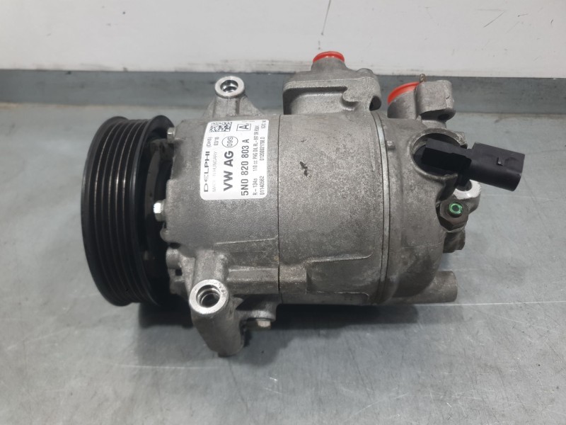 Recambio de compresor aire acondicionado para volkswagen polo v (6r1, 6c1) 1.6 tdi referencia OEM IAM 5N0820803A 01140562 DELPHI