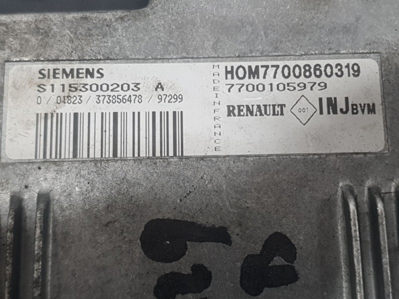 Recambio de centralita motor uce para renault megane i classic (la0/1_) 1.6 e (la0f, la0s) referencia OEM IAM 7700105979 S115300