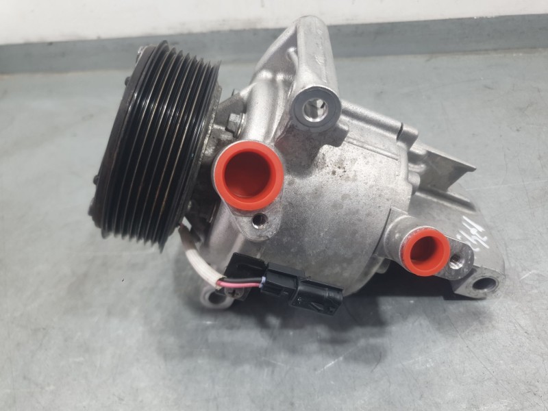 Recambio de compresor aire acondicionado para nissan micra v (k14) 1.0 ig-t 100 referencia OEM IAM 926003541R T99133AA VALEO