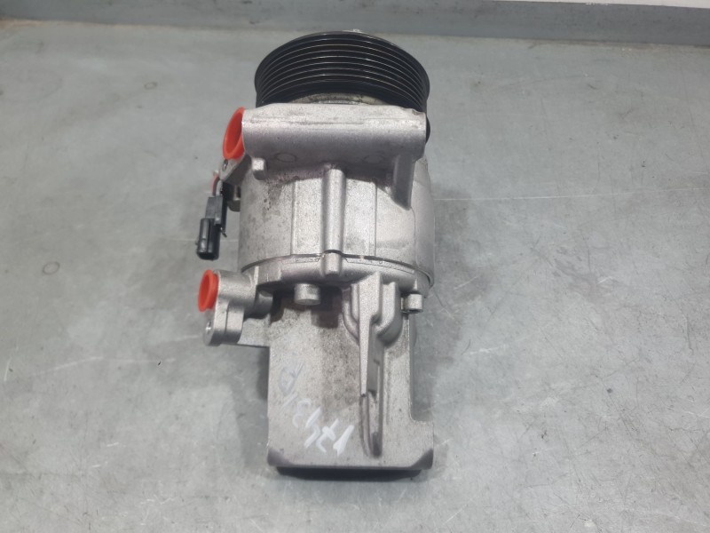Recambio de compresor aire acondicionado para nissan micra v (k14) 1.0 ig-t 100 referencia OEM IAM 926003541R T99133AA VALEO