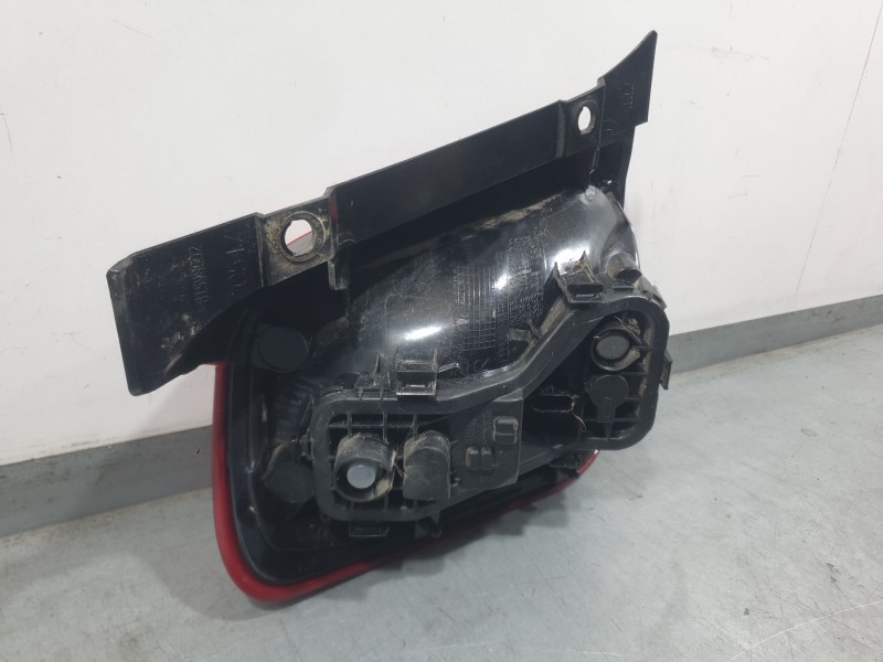 Recambio de piloto trasero derecho para fiat 500 (312_) 1.0 mild hybrid (312.ayd1b) referencia OEM IAM 52007422  