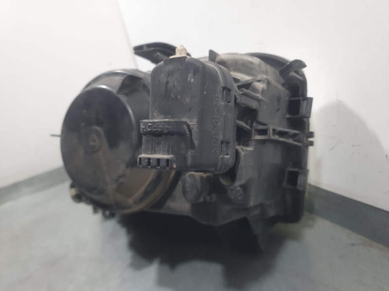 Recambio de faro derecho para renault megane i classic (la0/1_) 1.6 e (la0f, la0s) referencia OEM IAM 7700831463M  