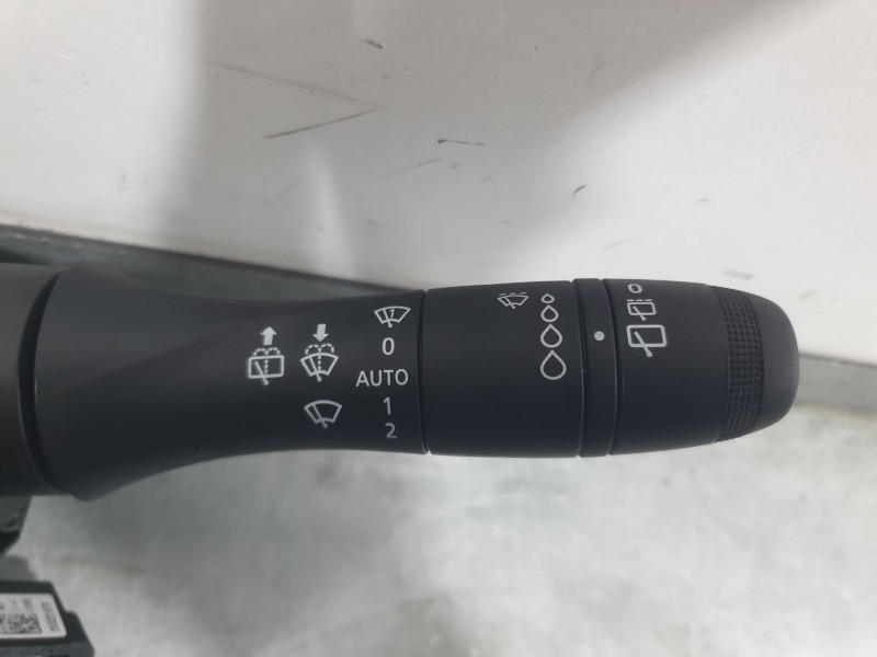 Recambio de mando luces y limpia para dacia sandero iii 1.0 tce 90 referencia OEM IAM 255670975R  