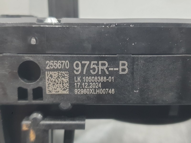 Recambio de mando luces y limpia para dacia sandero iii 1.0 tce 90 referencia OEM IAM 255670975R  