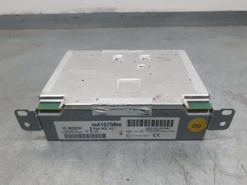 Recambio de sistema audio / radio para opel corsa f (p2jo) 1.2 (68) referencia OEM IAM 9841575880 7503900297 BOSCH