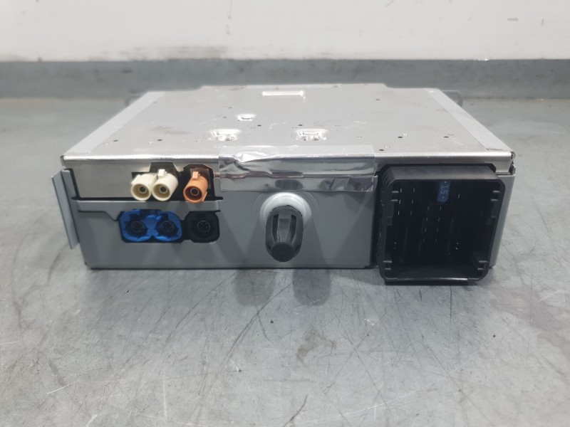 Recambio de sistema audio / radio para opel corsa f (p2jo) 1.2 (68) referencia OEM IAM 9841575880 7503900297 BOSCH