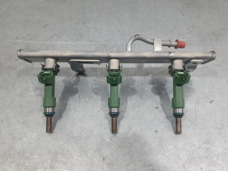 Recambio de rampa inyectora para dacia sandero iii 1.0 tce 90 referencia OEM IAM 175204021R  