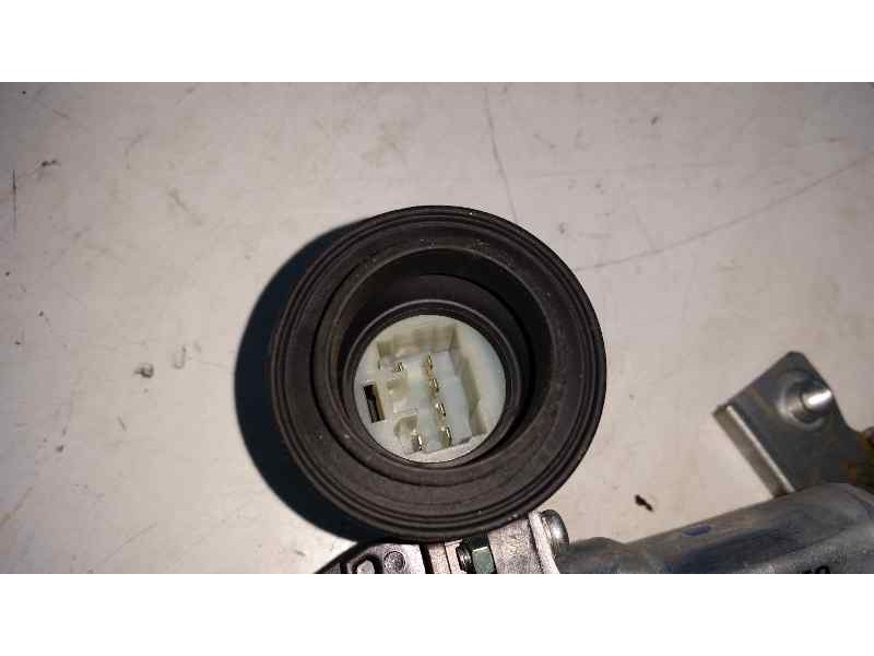 Recambio de elevalunas delantero derecho para toyota yaris active referencia OEM IAM  6 PINS ELECTRICO
