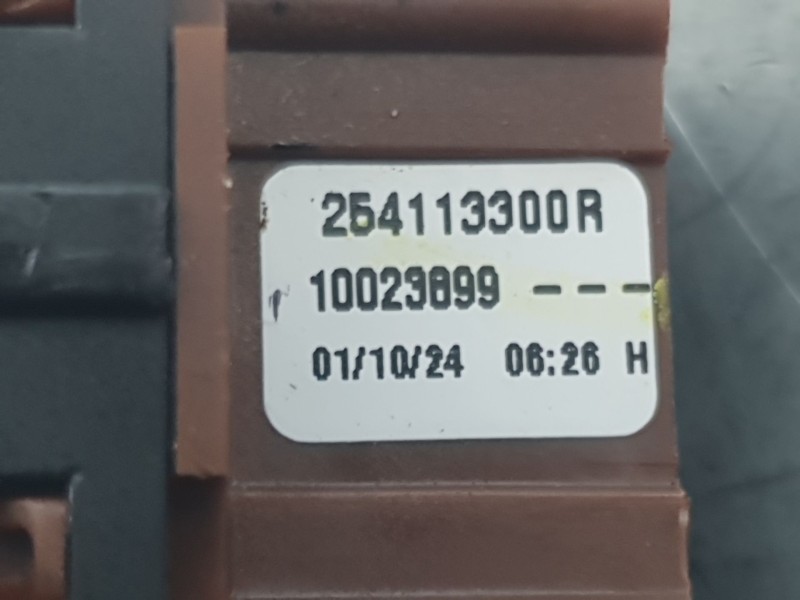 Recambio de mando elevalunas delantero izquierdo para dacia sandero iii 1.0 tce 90 referencia OEM IAM 254113300R C/MANDO RETROVI