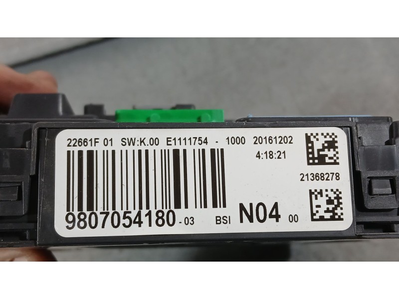 Recambio de caja reles / fusibles para peugeot 308 sw ii (lc_, lj_, lr_, lx_, l4_) 1.2 thp 130 referencia OEM IAM 9807054180 BSI