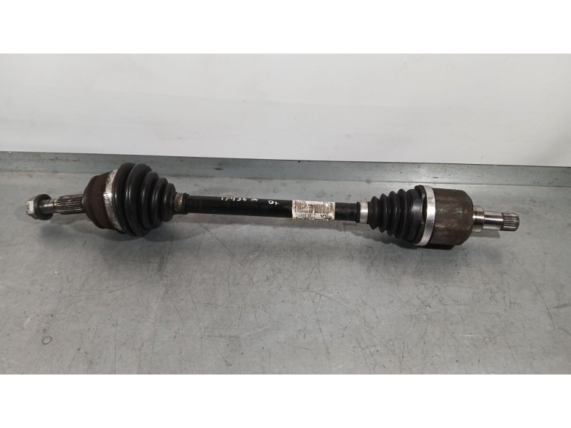 Recambio de transmision delantera izquierda para peugeot 308 sw ii (lc_, lj_, lr_, lx_, l4_) 1.2 thp 130 referencia OEM IAM 9677