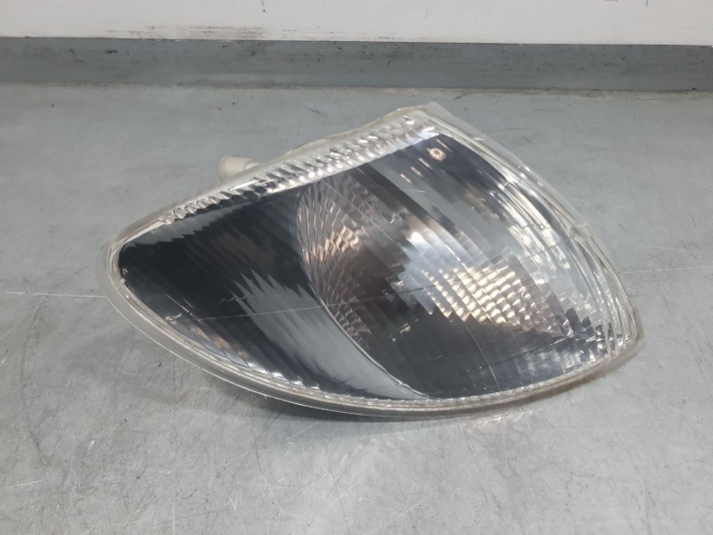 Recambio de piloto delantero derecho para renault megane i classic (la0/1_) 1.6 e (la0f, la0s) referencia OEM IAM 88204659  