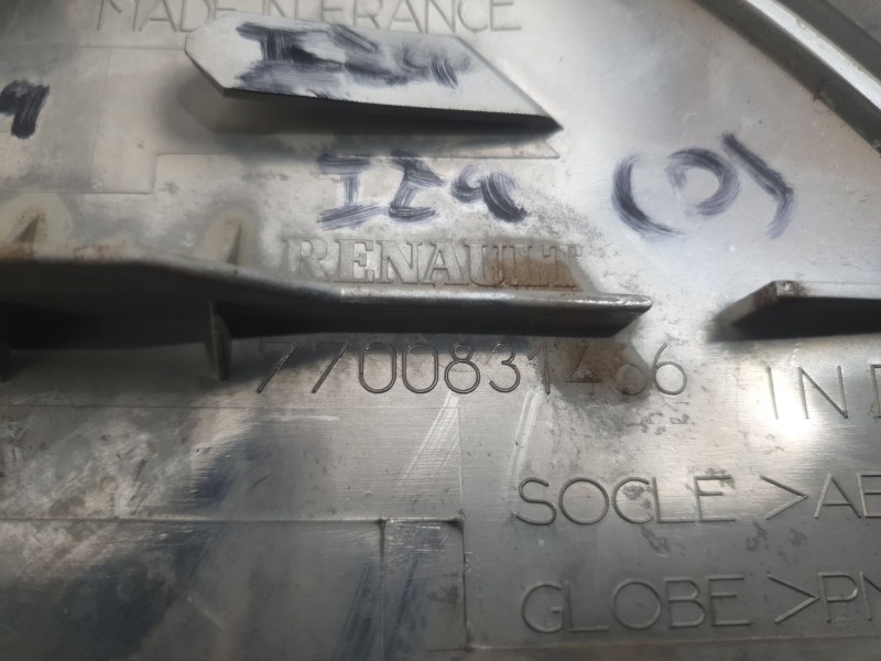 Recambio de piloto delantero izquierdo para renault megane i classic (la0/1_) 1.6 e (la0f, la0s) referencia OEM IAM 7700831466 8