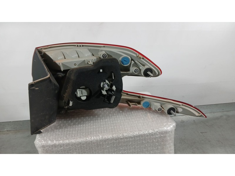 Recambio de piloto trasero izquierdo exterior para peugeot 308 sw ii (lc_, lj_, lr_, lx_, l4_) 1.2 thp 130 referencia OEM IAM 96