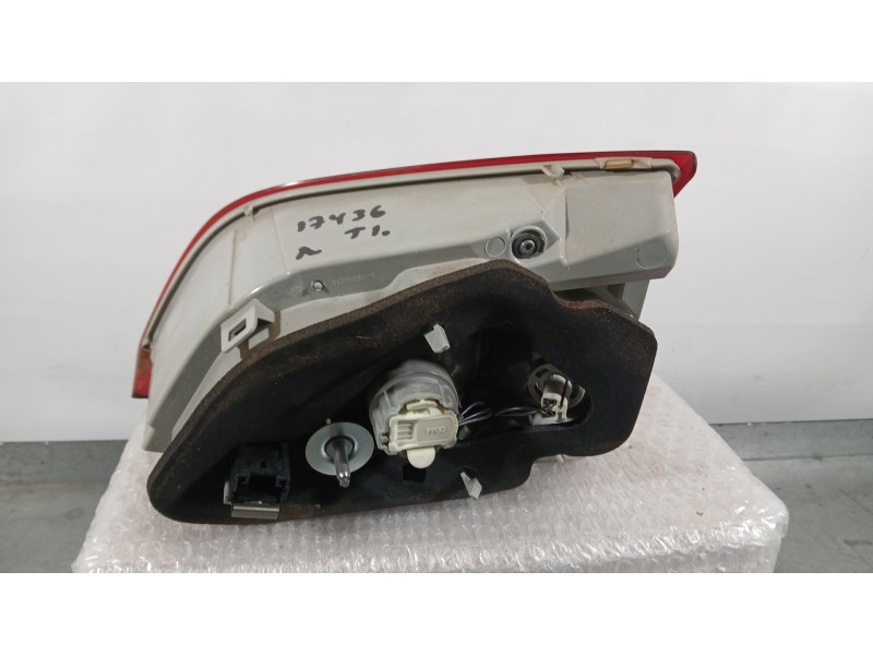 Recambio de piloto trasero izquierdo interior para peugeot 308 sw ii (lc_, lj_, lr_, lx_, l4_) 1.2 thp 130 referencia OEM IAM 96
