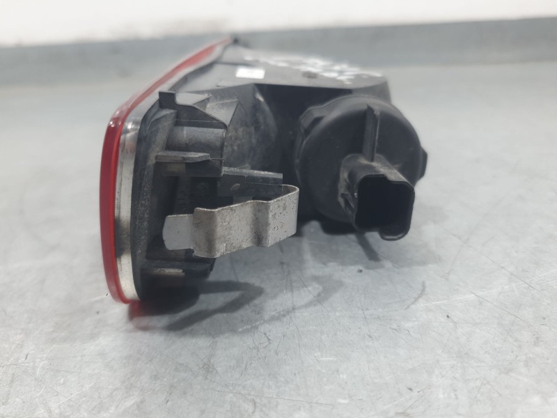 Recambio de piloto trasero central para nissan micra v (k14) 1.0 ig-t 100 referencia OEM IAM 26580JD00B 009540 HELLA