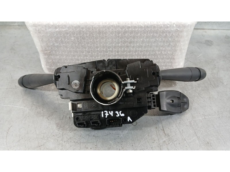 Recambio de mando luces y limpia para peugeot 308 sw ii (lc_, lj_, lr_, lx_, l4_) 1.2 thp 130 referencia OEM IAM 98180645ZD  E10