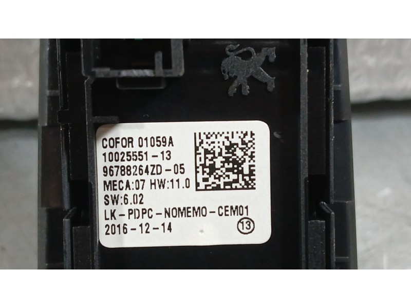 Recambio de mando elevalunas delantero izquierdo para peugeot 308 sw ii (lc_, lj_, lr_, lx_, l4_) 1.2 thp 130 referencia OEM IAM