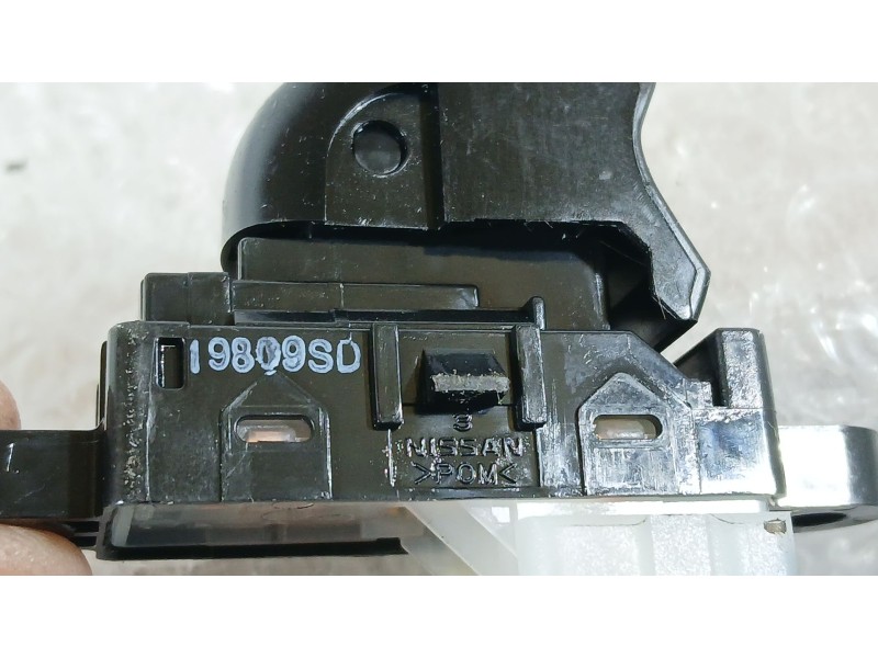 Recambio de mando elevalunas trasero izquierdo para nissan micra v (k14) 1.0 ig-t 100 referencia OEM IAM 254115FC0A 19809SD 