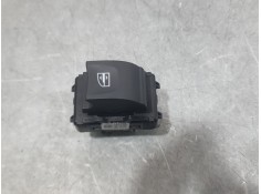Recambio de mando elevalunas trasero derecho para dacia sandero iii 1.0 tce 90 referencia OEM IAM 254118439R  