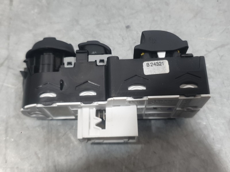 Recambio de mando elevalunas delantero izquierdo para opel corsa f (p2jo) 1.2 (68) referencia OEM IAM 39089070 C/MANDO RETROVISO